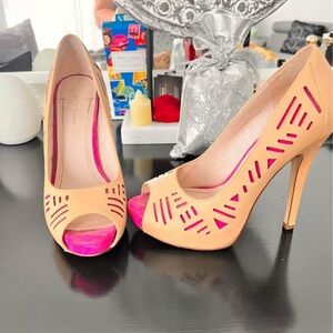 BCBG shoes